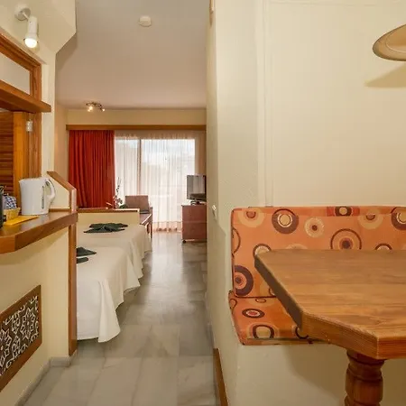 Hovima Atlantis Ξενοδοχείο 4*